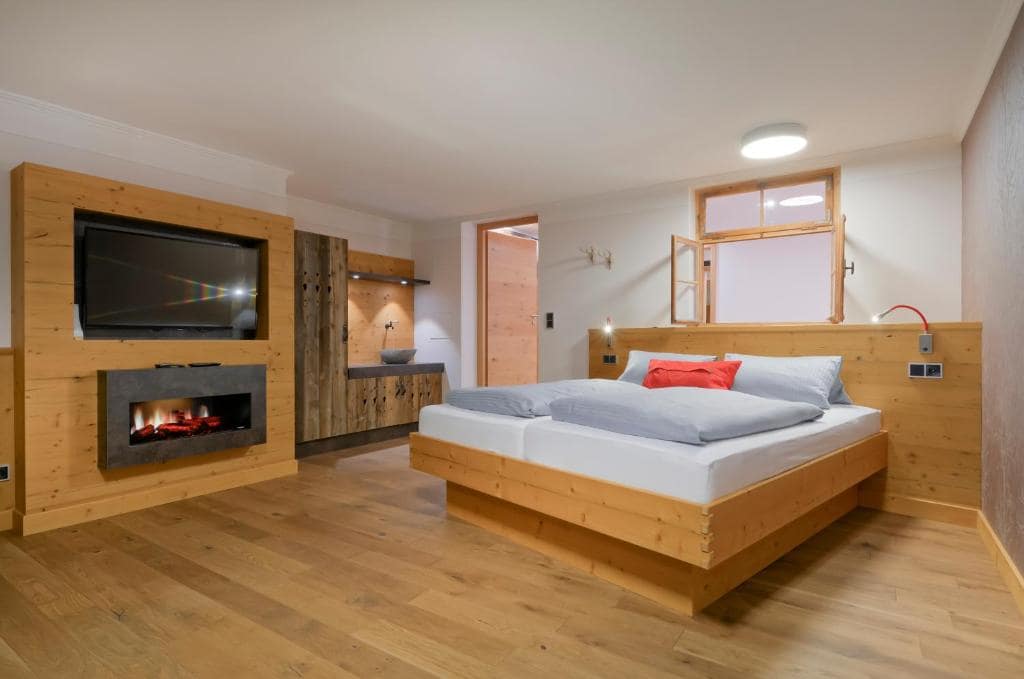 Dreimäderlhaus room